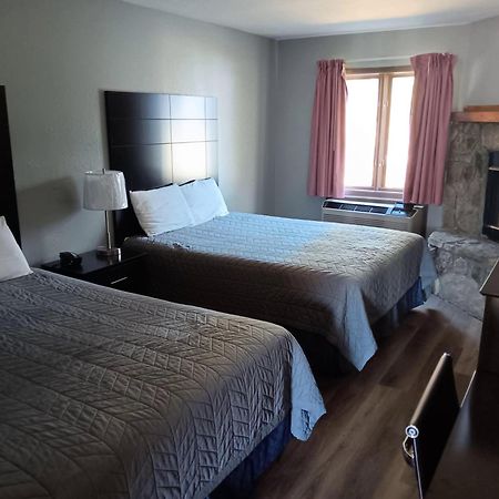 Hofbrau Riverfront Hotel Хелен Экстерьер фото